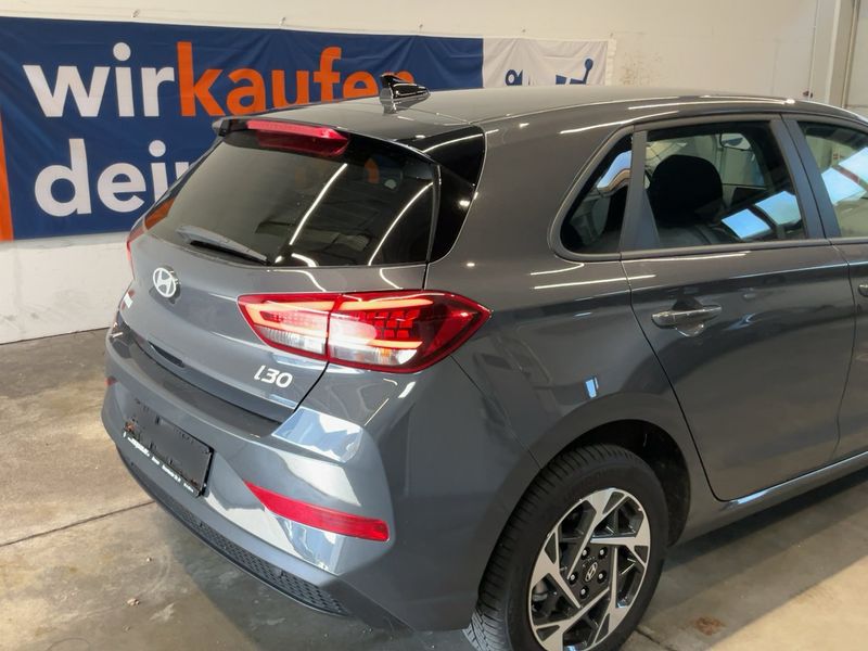 Hyundai i30 1.5 T-GDI Mild-Hybrid Advantage 2025 – снимка 8