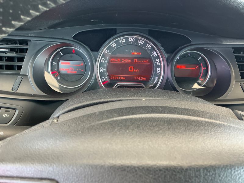 Citroen C5 1.6 HDi Dynamic 2010 – снимка 4