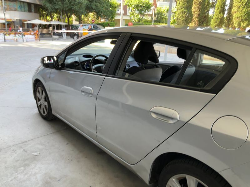 Honda Insight 1.3 Hybrid Executive 2011 – снимка 4