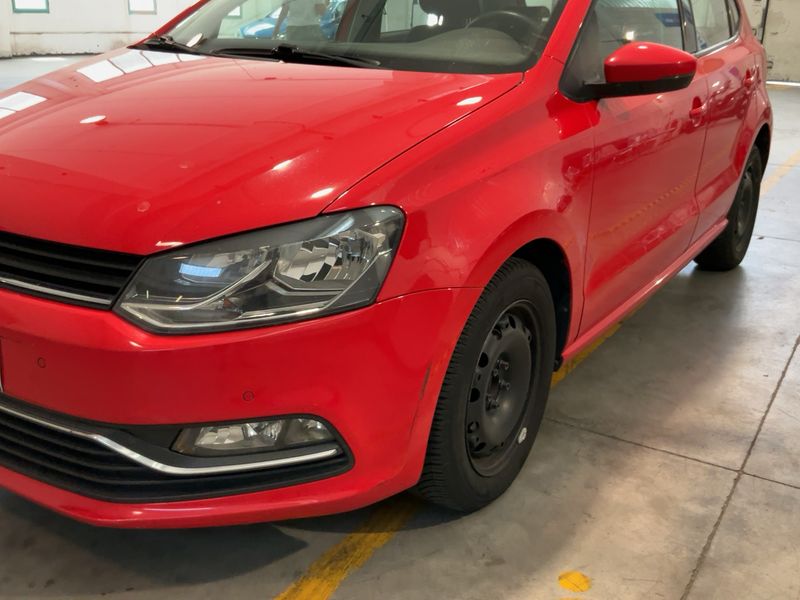 Volkswagen Polo 1.0 Comfortline 2017 – снимка 2