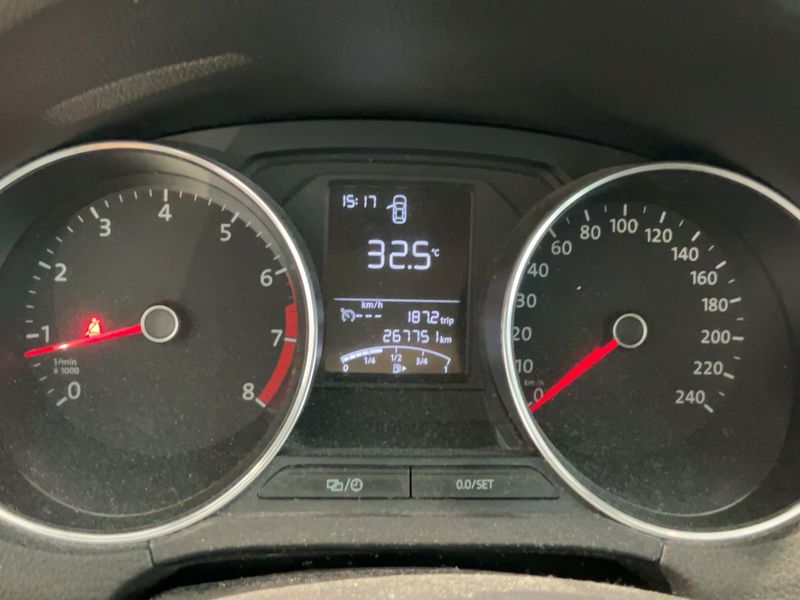 Volkswagen Polo 1.0 Comfortline 2017 – снимка 18