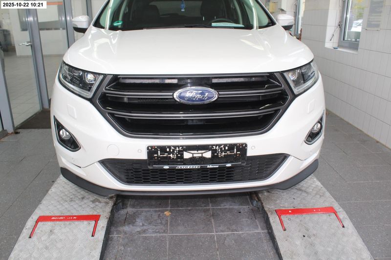 Ford Edge 2.0 TDCi Bi-Turbo ST-Line 4x4 2017 – снимка 18