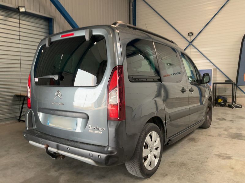 Citroen Berlingo 1.2 e-THP 20 Aniversario Edition 2018 – снимка 8