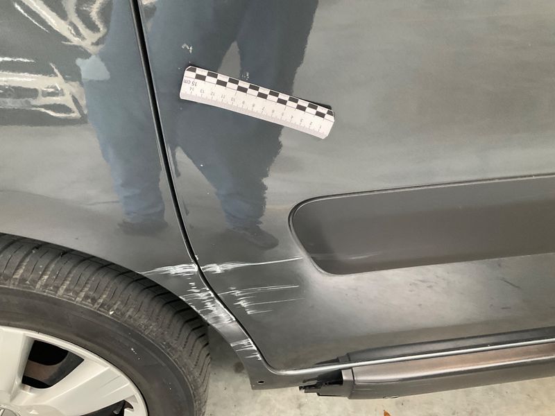 Citroen Berlingo 1.2 e-THP 20 Aniversario Edition 2018 – снимка 29