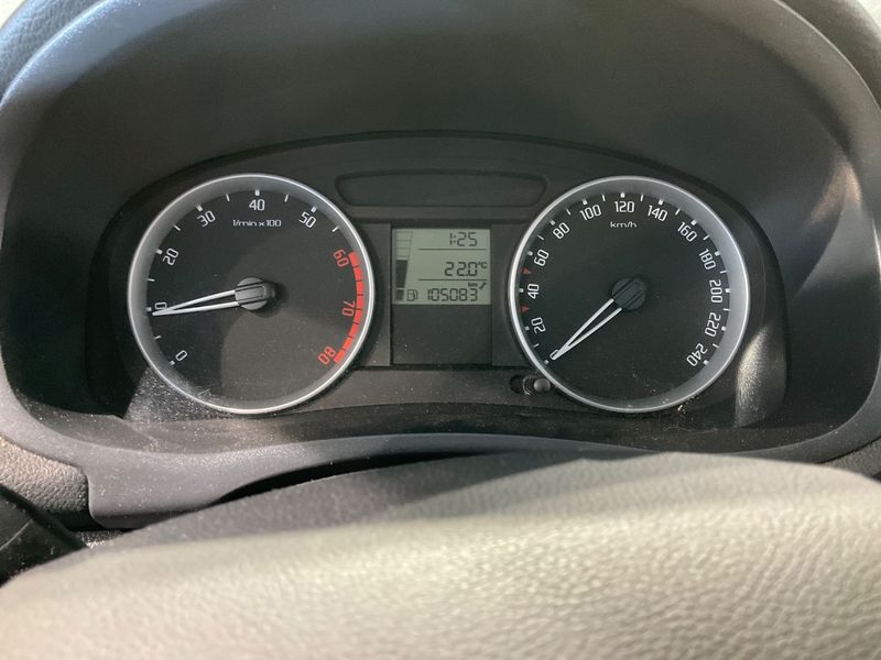 Skoda Fabia 1.2 Ambiente 2009 – снимка 4