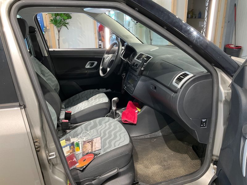 Skoda Fabia 1.2 Ambiente 2009 – снимка 3
