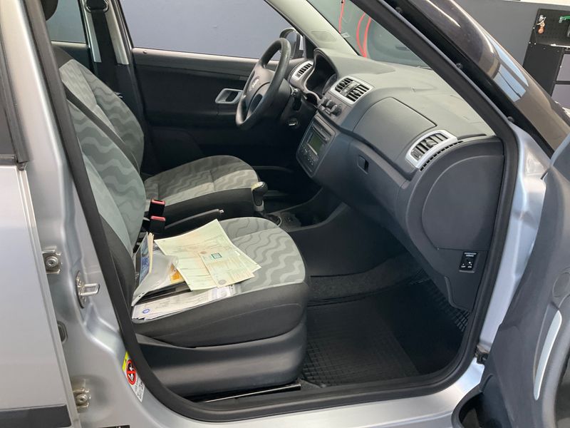 Skoda Fabia 1.2 Ambiente 2008 – снимка 3