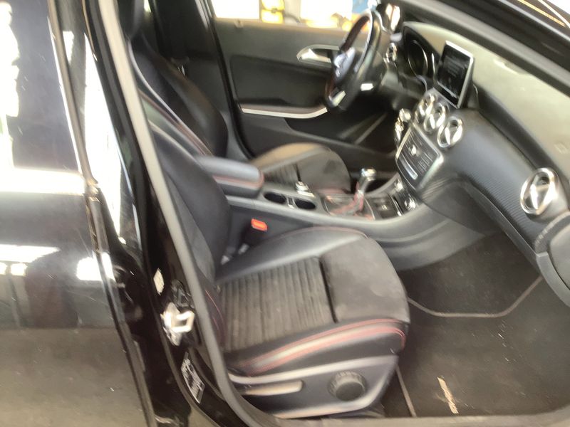 Mercedes-Benz A-Klasse A 180 BlueEfficiency AMG Sport 2016 – снимка 17