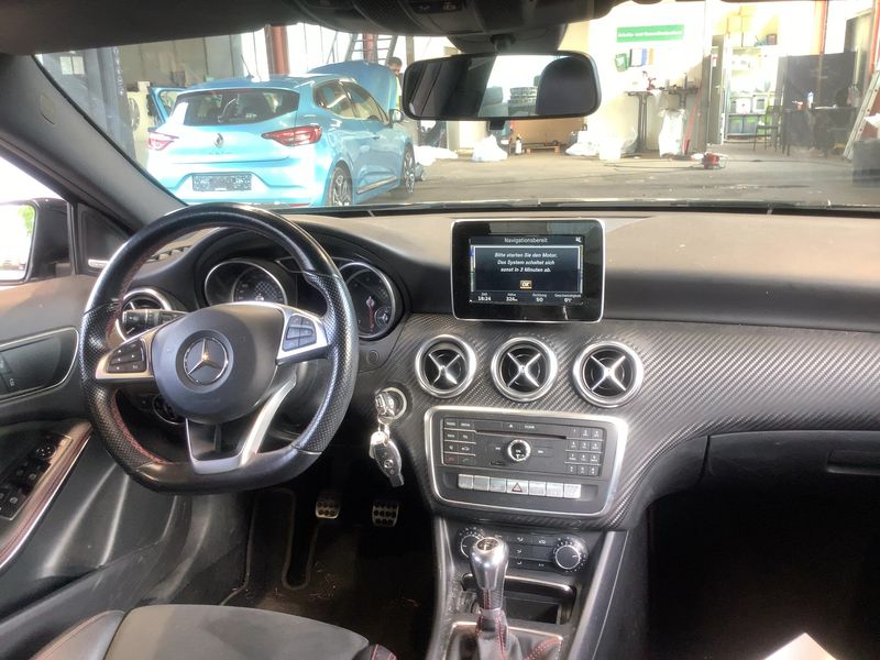 Mercedes-Benz A-Klasse A 180 BlueEfficiency AMG Sport 2016 – снимка 18