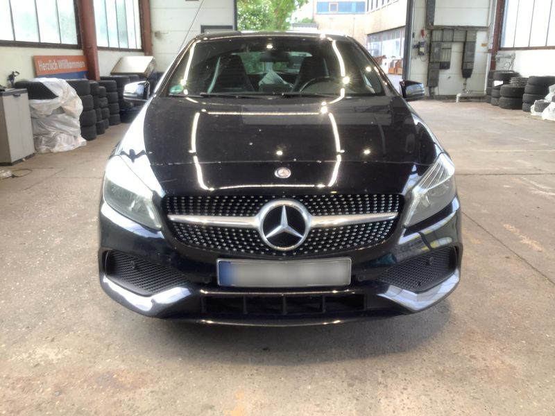 Mercedes-Benz A-Klasse A 180 BlueEfficiency AMG Sport 2016 – снимка 14