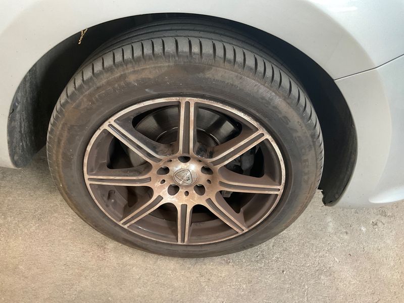Volkswagen Sharan 1.4 TSI Trendline BlueMotion Tech 2010 – снимка на щета