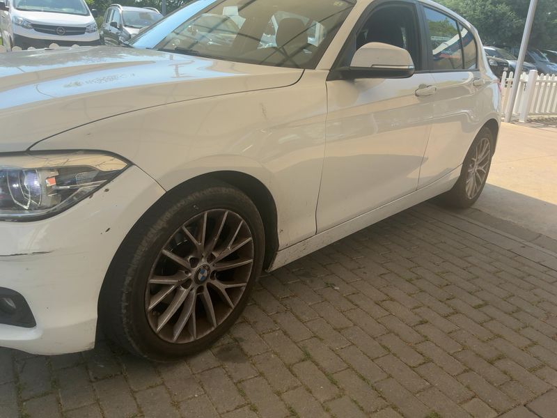 BMW 1er 116d Advantage 2015 – снимка 2