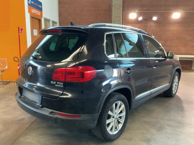 Volkswagen Tiguan 2.0 TDI Sport & Style 4Motion 2012 – снимка на щета