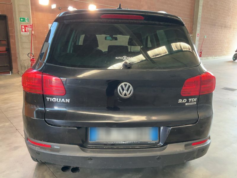 Volkswagen Tiguan 2.0 TDI Sport & Style 4Motion 2012 – снимка на щета