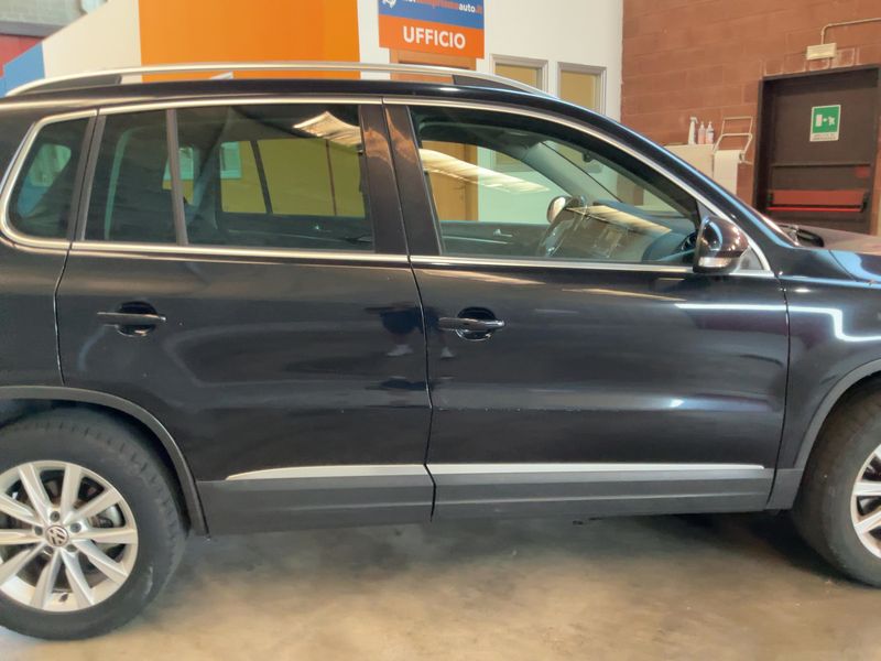 Volkswagen Tiguan 2.0 TDI Sport & Style 4Motion 2012 – снимка на щета