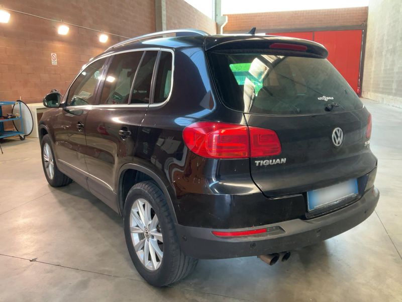 Volkswagen Tiguan 2.0 TDI Sport & Style 4Motion 2012 – снимка на щета