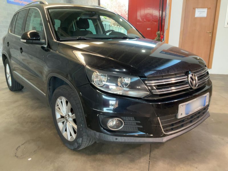 Volkswagen Tiguan 2.0 TDI Sport & Style 4Motion 2012 – снимка на щета