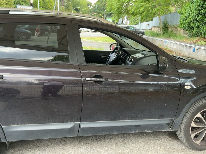 Nissan Qashqai+2 2.0 dCi Tekna 4x4 2010 – снимка 10