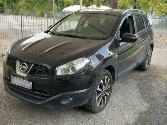 Nissan Qashqai+2 2.0 dCi Tekna 4x4 2010 – снимка 1