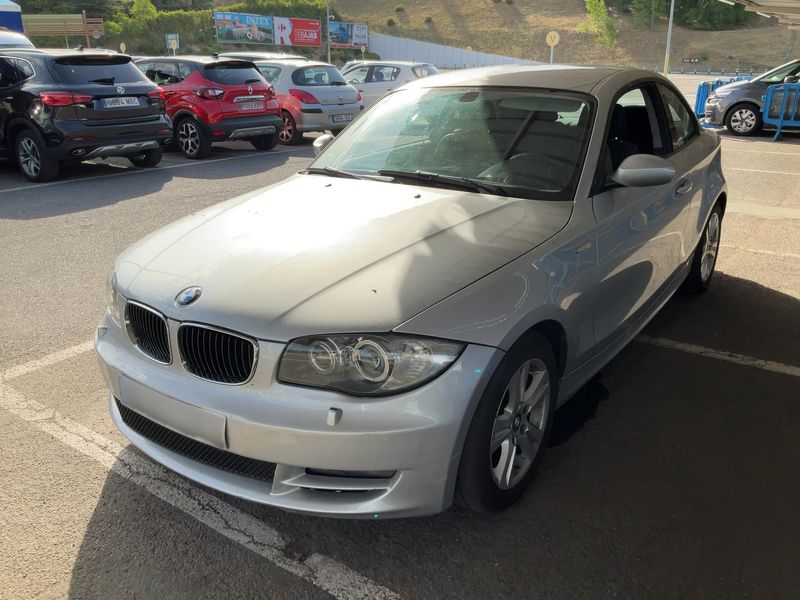 BMW 1er 120d 2008 – снимка 1