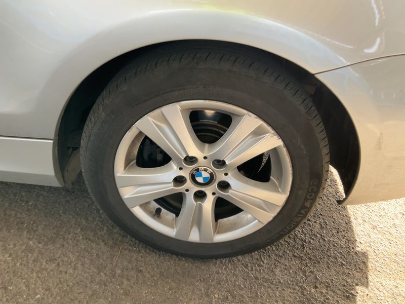 BMW 1er 120d 2008 – снимка 5