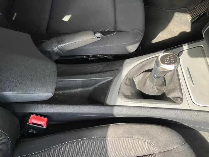 BMW 1er 120d 2008 – снимка 23