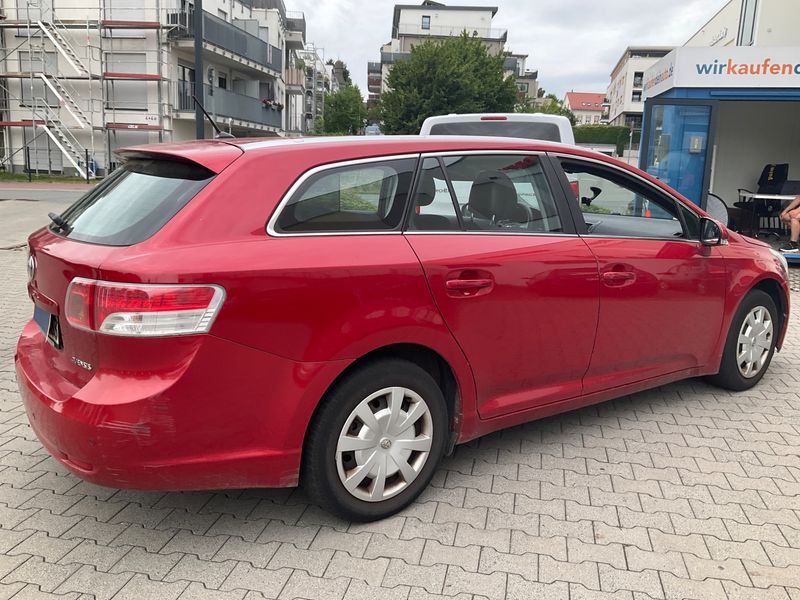 Toyota Avensis 1.8 Sol 2009 – снимка 2