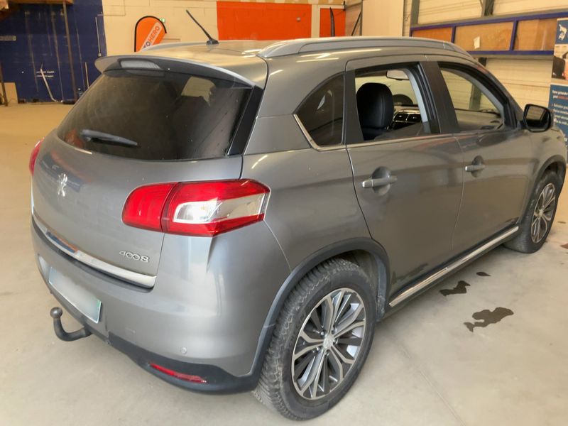 Peugeot 4008 1.8 HDi 2012 – снимка 8