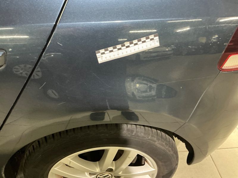 Volkswagen Golf VI 2.0 TDI Carat 2010 – снимка на щета 43