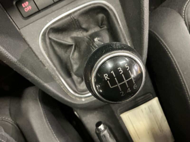 Volkswagen Golf VI 2.0 TDI Carat 2010 – снимка на щета 50