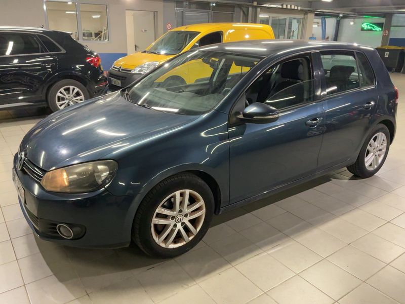 Volkswagen Golf VI 2.0 TDI Carat 2010 – снимка 2