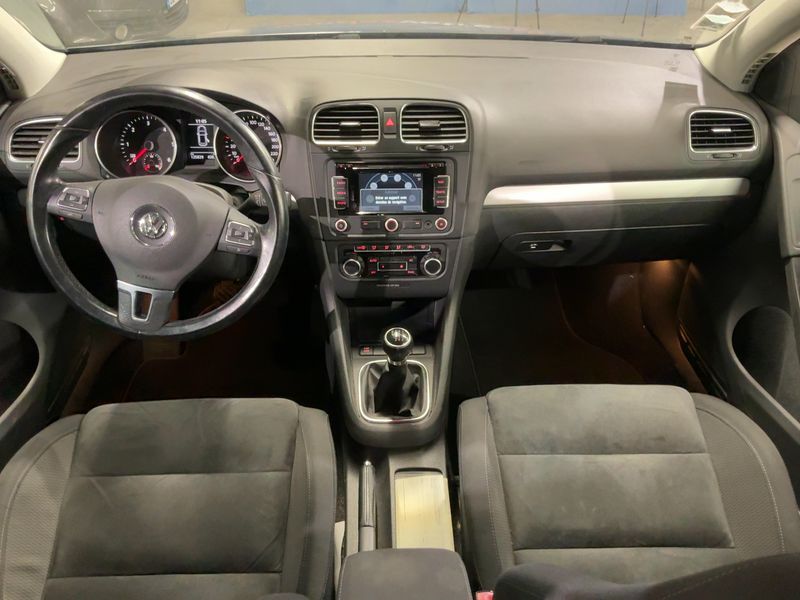 Volkswagen Golf VI 2.0 TDI Carat 2010 – снимка 12