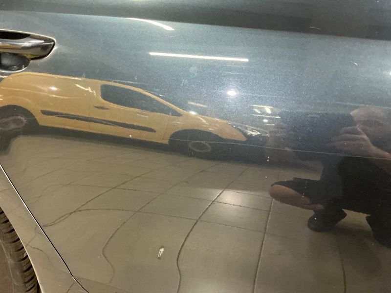 Volkswagen Golf VI 2.0 TDI Carat 2010 – снимка на щета 36