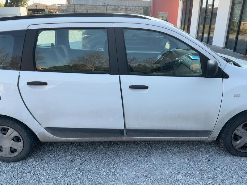 Dacia Lodgy 1.5 dCi Diesel Ambiance 2015 – снимка 10