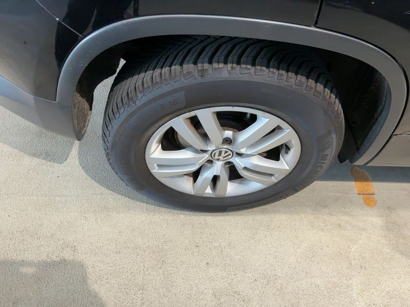 Volkswagen Tiguan 2.0 TSI Trend & Fun 4Motion 2018 – снимка 9