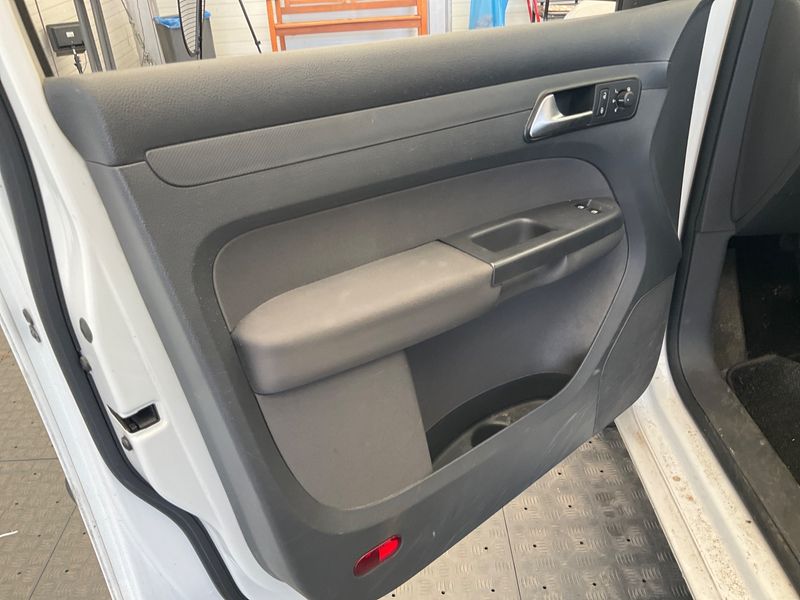 Volkswagen Caddy 2.0 EcoFuel Trendline 2012 – снимка 41