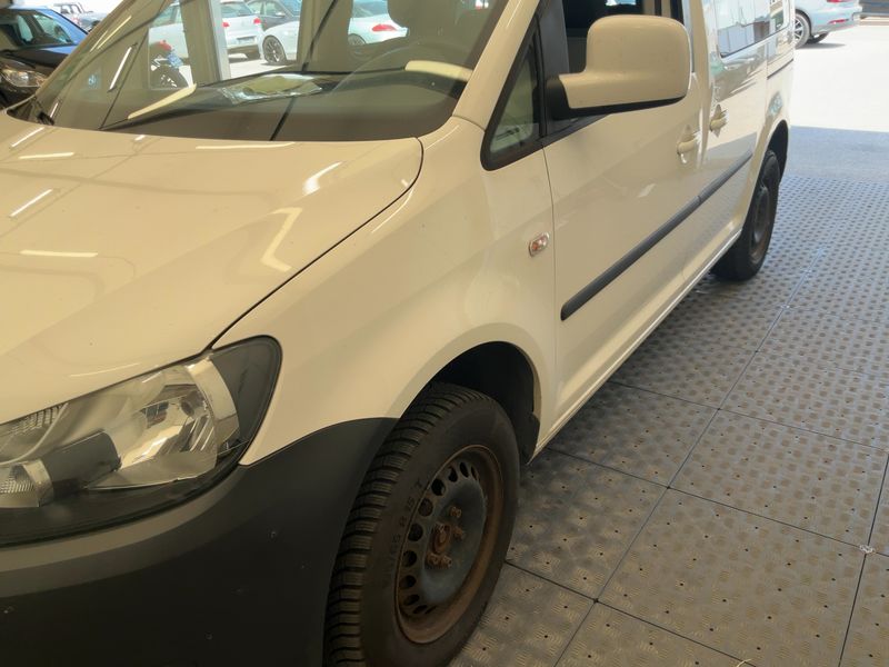Volkswagen Caddy 2.0 EcoFuel Trendline 2012 – снимка 2