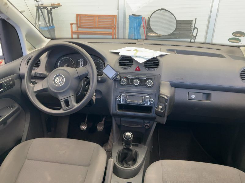 Volkswagen Caddy 2.0 EcoFuel Trendline 2012 – снимка 17