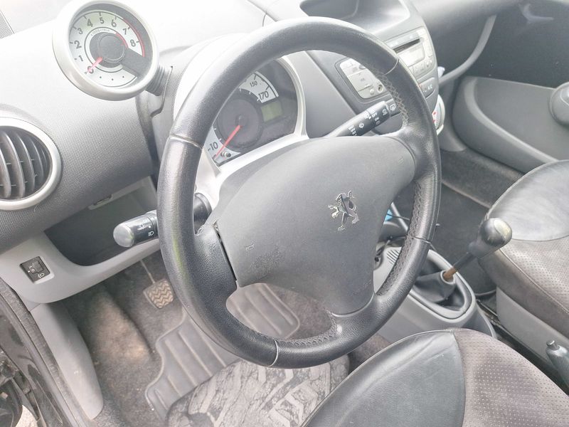 Peugeot 107 1.0 Black & Silver Edition 2009 – снимка 111