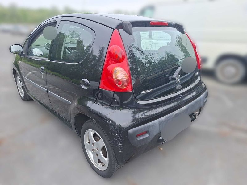Peugeot 107 1.0 Black & Silver Edition 2009 – снимка 3