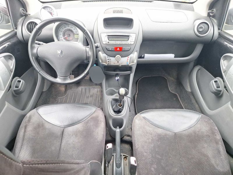 Peugeot 107 1.0 Black & Silver Edition 2009 – снимка 11