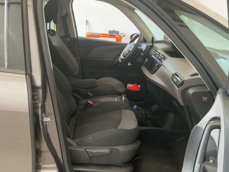 Citroen C4 Grand Picasso 1.6 Blue-HDi Feel 2018 – снимка 16