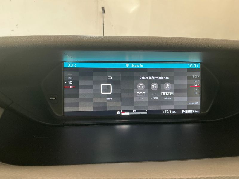 Citroen C4 Grand Picasso 1.6 Blue-HDi Feel 2018 – снимка 18