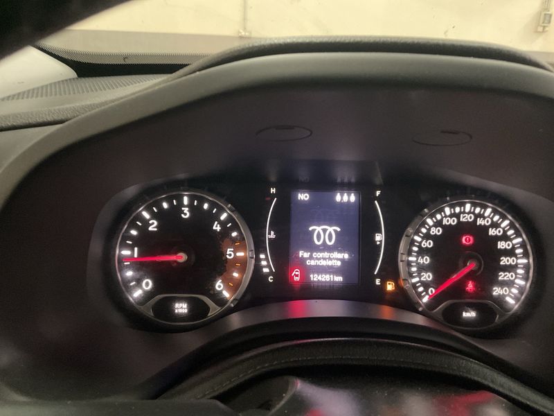 Jeep Renegade 2.0 M-Jet Night Eagle 4WD 2016 – снимка 18