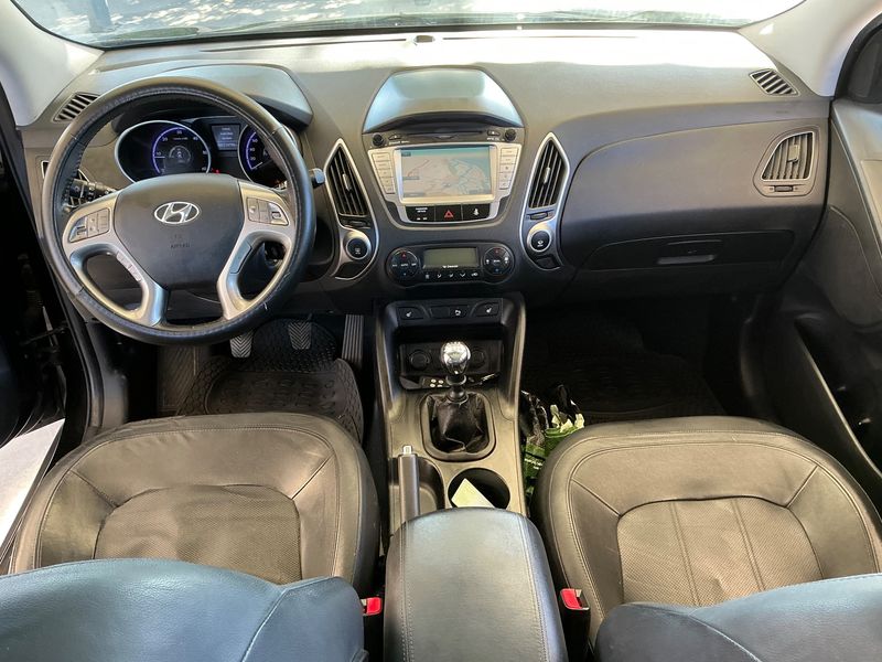 Hyundai ix35 1.7 CRDi Classic 2WD 2011 – снимка 17
