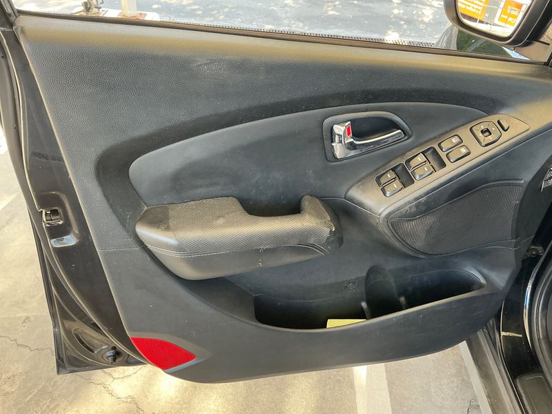 Hyundai ix35 1.7 CRDi Classic 2WD 2011 – снимка 33