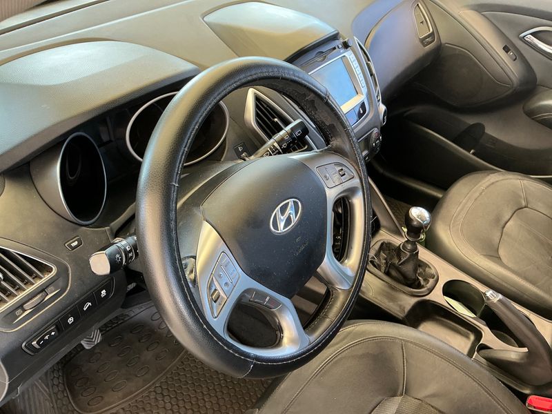 Hyundai ix35 1.7 CRDi Classic 2WD 2011 – снимка 32