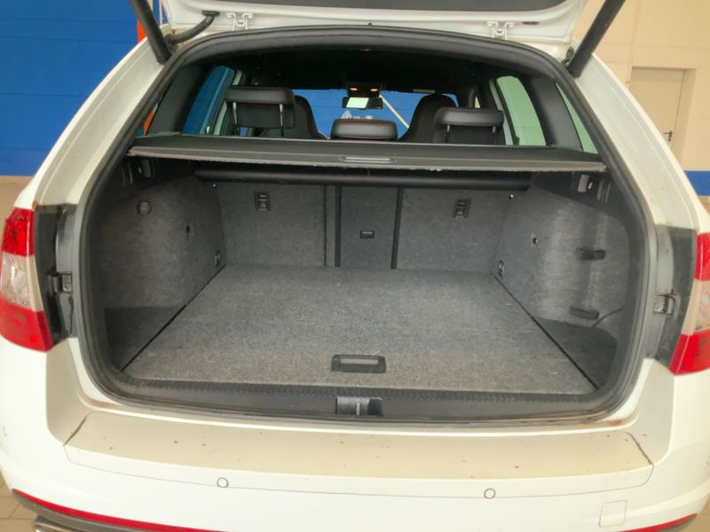 Skoda Octavia 2.0 TDI RS 2015 – снимка 15