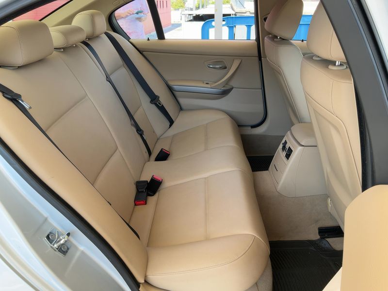 BMW 3er 318i 2008 – снимка 19