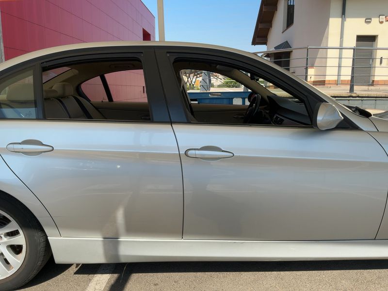 BMW 3er 318i 2008 – снимка 10